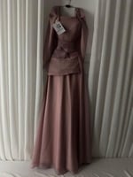 فستان كارين