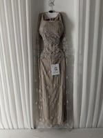 فستان منيره