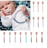 مشبك مصاصة للأطفال