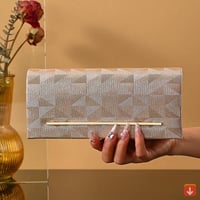 حقيبة تطريز عتيقة فاخره