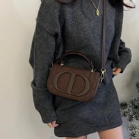 حقيبة كروسبودي ستايل عصري فاخر