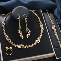 طقم ذهب 3 قطع تصميم عصري انيق