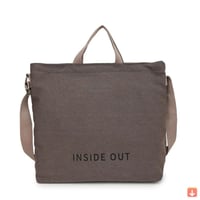 حقيبة كتف واسعة مناسبة لطالبات المدارس