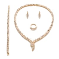 طقم من الزركون الفاخر