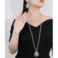 قلادة طويلة من الزركونيا الفاخرة