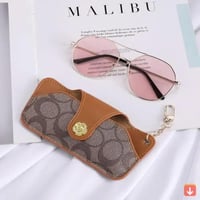 حافظة نظارات محمولة