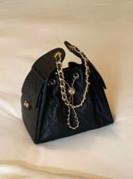 حقيبة دلو نسائية بأسلوب عصري