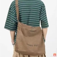 حقيبة كتف واسعة مناسبة لطالبات المدارس