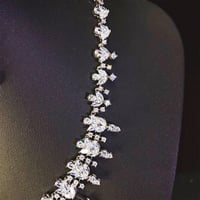 تألقي بمجموعة 2 قطع من الزركون