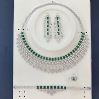 طقم من 4 قطع قلادة نسائية فاخرة مع زركونيا درجة مم...