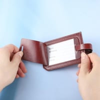 بطاقات الأمتعة المصنوعة من جلد