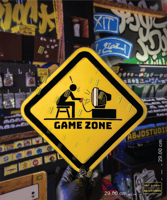 GAME ZONE - لوحة إرشادية