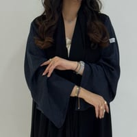 ملكي مع أكمام جاكار كحلي