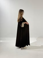 مخمل بني مبطن