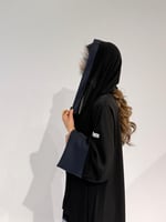 إنترنت مع أكمام سواره جاكار كحلي