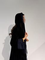 إنترنت مع أكمام سواره جاكار كحلي