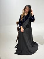 بليزر شامواه اسود مع أكمام مخمل كحلي