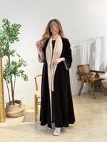 مخمل بني مبطن