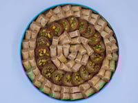 علبة مبرومة مع الأصابع - Twisted box with fingers