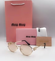 نظارة ماركة miu miu باستايل