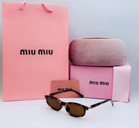 نظارة ماركة miu miu