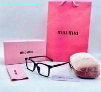 نظارة ماركة miu miu