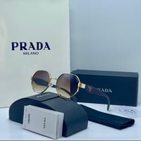 نظارة ماركة برادا بني