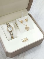 طقم نسائي ماركة ماربيلنو