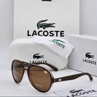 نظارة ماركة لاكوست