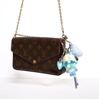 كراي بيبي - تعليقة شنطة