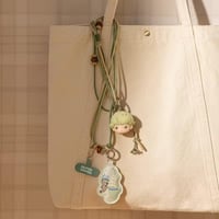 ديمو – ميدالية الهاتف - سلسلة اليوم المفقود