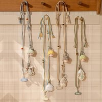 ديمو – ميدالية الهاتف - سلسلة اليوم المفقود