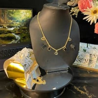 سلسال بتصميم اربع اوراق برسيم من كليف