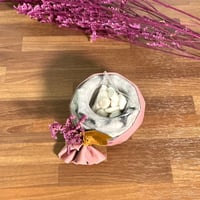 مبخرة بالاسمنت للتوزيعات (12 حبات)