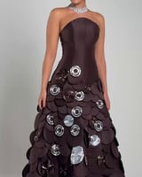 فستان سواريه ميكادو ليزر بفصوص لامعة – تصميم ملكي...