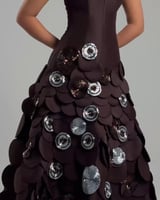 فستان سواريه ميكادو ليزر بفصوص لامعة – تصميم ملكي...