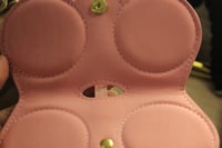 حامل نظارات وردي من الداخل قماش يحمي النظاره من ال...