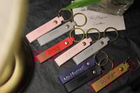 ميدالية مفاتيح حلقه ذهبية