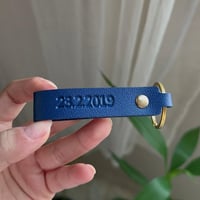 ميدالية مفاتيح حلقه ذهبية