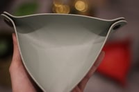 سلة جلد لمكتبك او منزلك او توزيعات بالأسم اوالأحرف...