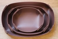 سلة جلد لمكتبك او منزلك او توزيعات بالأسم او الأحر...