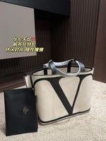 حقيبة قماشية توتي باق من فالنتينو غارفاني VALENTIN...