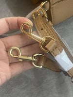 شنطه من توري بورش مقاس ١٨ سم