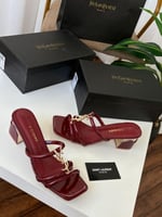 كعب اف سان لوران