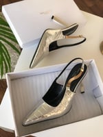 كعب سان لوران