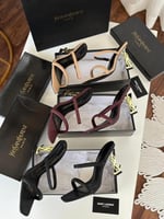 كعب اف سان لوران