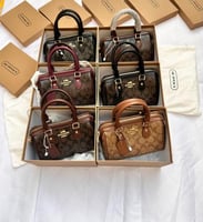 كوتش مقاس صغير