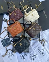 شانيل شنط ميك اب