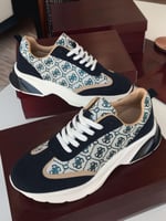 شوز توري بورش