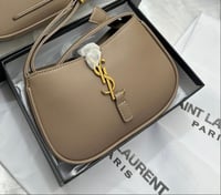 اف سان لوران